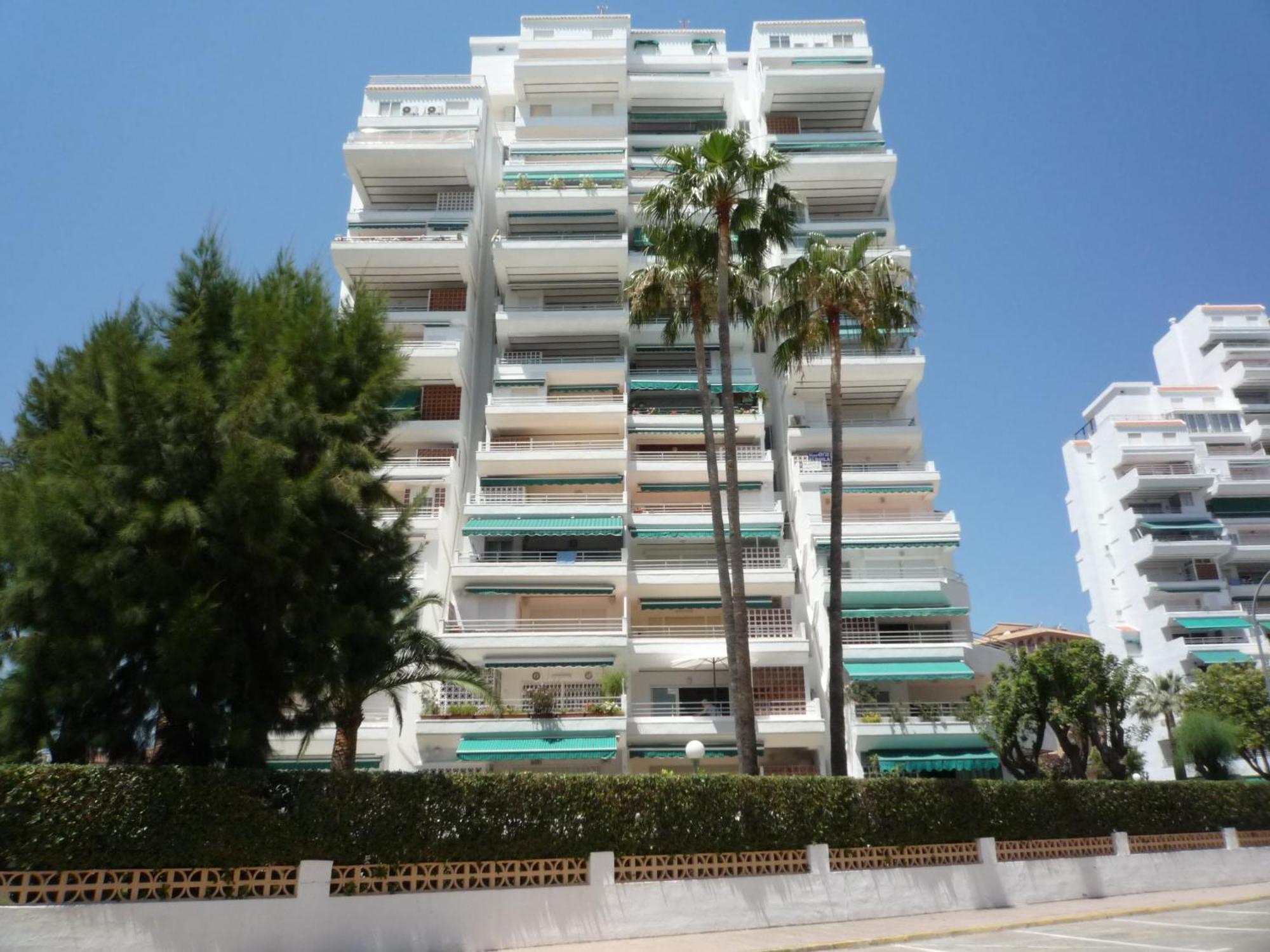 Apartamentos Marblau Varios 1, 2 Y 3 Dormitorios - Julio Y Agosto Solo Familias Playa de Gandia Bagian luar foto